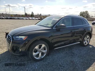 2021 Audi Q5 Premium Plus z VIN WA1BAAFY1M2134979, wystawiony jako Copart lot #47795945 z przebiegiem 49 049 mil mil oraz Szkoda całkowita • Salvage title. Historia ofert i sprzedaży dostępna na DreamBid. Obrazek 1.