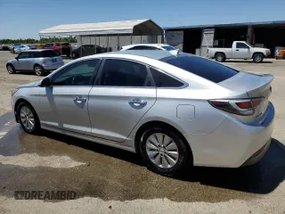 2016 Hyundai Sonata Hybrid SE with VIN KMHE24L11GA008782, listed as a Copart auction lot 61579313 with 159,171 mi miles. Bid and sale history available at carsss.com. Image 2.