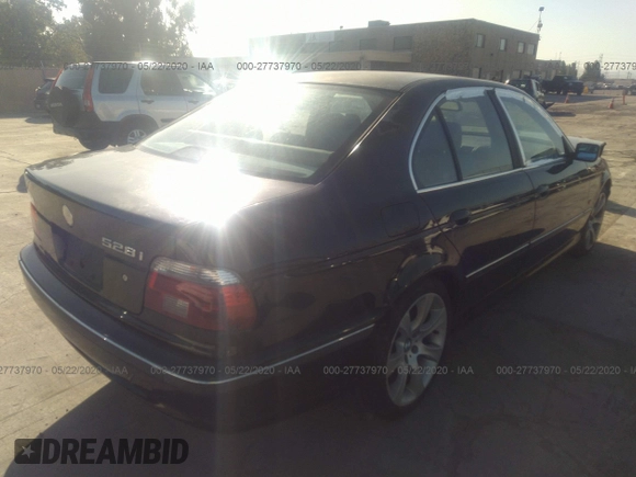 1997 BMW 5 Series 528iA with VIN WBADD6328VBW23350, listed as a IAAI auction lot 41707835 with 272,299 mi miles. Bid and sale history available at carsss.com. Image 4.