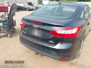 2013 Ford Focus SE with VIN 1FADP3F22DL143467, listed as a IAAI auction lot 42597755 with 241,141 mi miles and . Bid and sale history available at DreamBid. Image 17.