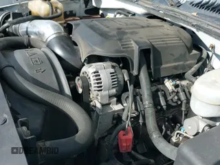 2004 Chevrolet Silverado 1500 LT z VIN 2GCEC13T241311481, wystawiony jako IAAI lot #42741006 z przebiegiem 308 767 mil mil oraz . Historia ofert i sprzedaży dostępna na DreamBid. Obrazek 12.