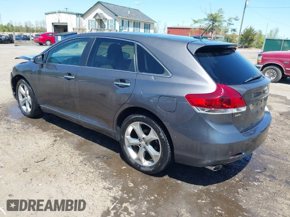 2015 Toyota Venza XLE with VIN 4T3BK3BB4FU117703, listed as a IAAI auction lot 42028684 with 139,639 mi miles. Bid and sale history available at carsss.com. Image 3.