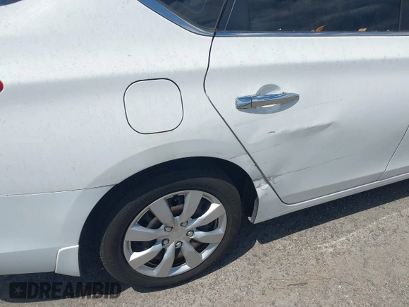 2017 Nissan Sentra S с VIN 3N1AB7AP2HY399582, выставлен на аукционе IAAI как лот 42202940 с пробегом 187 470 миль миль и . История ставок и продаж доступна на DreamBid. Изображение 6.