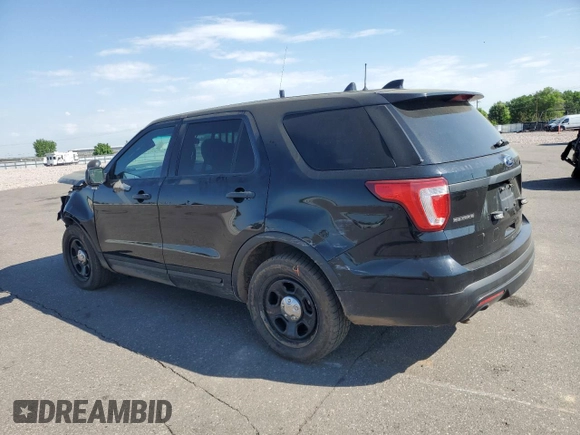 2017 Ford Police Interceptor Utility z VIN 1FM5K8ARXHGB93669, wystawiony jako Copart lot #54293295 z przebiegiem 93 591 mil mil oraz Szkody całkowita. Historia ofert i sprzedaży dostępna na DreamBid. Obrazek 2.