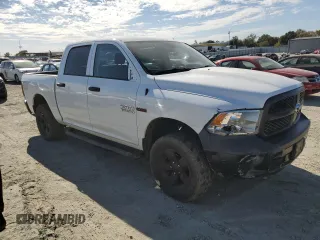 2015 Ram 1500 Tradesman z VIN 1C6RR7KM5FS547839, wystawiony jako Copart lot #77969884 z przebiegiem Nie podano mil oraz Szkoda całkowita • Salvage title. Historia ofert i sprzedaży dostępna na DreamBid. Obrazek 4.