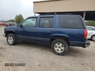 1998 GMC Yukon with VIN 1GKEK13R5WR514208, listed as a Copart auction lot 49724615 with 260,788 mi miles and Salvage Title. Bid and sale history available at carsss.com. Image 2.