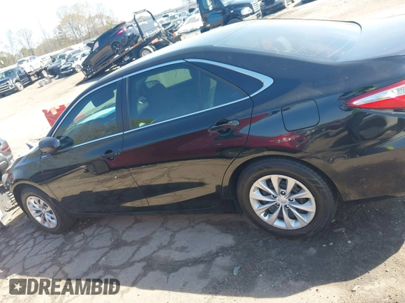 2015 Toyota Camry XLE with VIN 4T4BF1FK4FR499359, listed as a IAAI auction lot 41893619 with 1 mi miles. Bid and sale history available at carsss.com. Image 14.