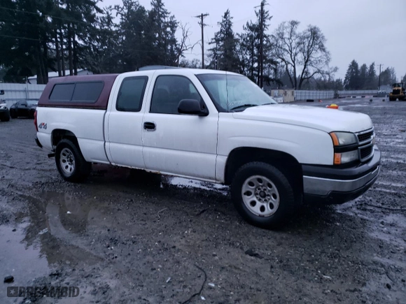 2006 Chevrolet Silverado 1500 LT1 with VIN 1GCEK19V56Z192976, listed as a Copart auction lot 46536605 with 373,436 mi miles and Salvage Title. Bid and sale history available at carsss.com. Image 4.