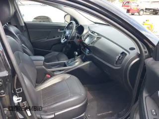 2011 Kia Sportage SX with VIN KNDPC3A69B7149771, listed as a IAAI auction lot 42012102 with 125,157 mi miles and . Bid and sale history available at carsss.com. Image 5.