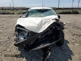 2016 Toyota Corolla L z VIN 2T1BURHE1GC584524, wystawiony jako Copart lot #59516345 z przebiegiem Nie podano mil oraz Szkoda całkowita • Salvage title. Historia ofert i sprzedaży dostępna na DreamBid. Obrazek 5.