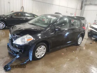 2010 Nissan Versa S z VIN 3N1BC1CP6AL381956, wystawiony jako Copart lot #88303655 z przebiegiem 157 183 mil mil oraz Szkoda całkowita • Salvage title. Historia ofert i sprzedaży dostępna na DreamBid. Obrazek 1.