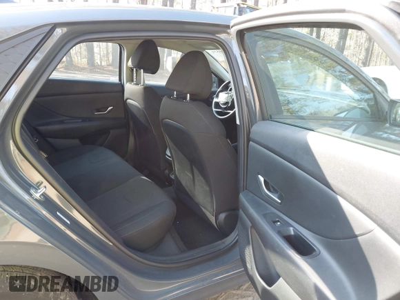 2024 Hyundai Elantra SE with VIN KMHLL4DG4RU708059, listed as a IAAI auction lot 41490571 with 19,466 mi miles and . Bid and sale history available at DreamBid. Image 8.