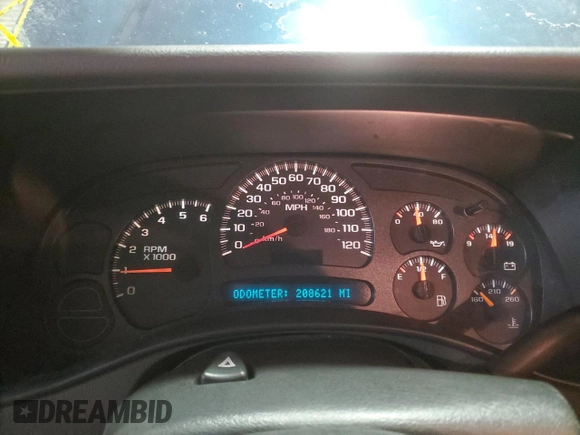 2005 Chevrolet Avalanche Z66 with VIN 3GNEC12Z05G110202, listed as a Copart auction lot 82638824 with 208,621 mi miles and Salvage Title. Bid and sale history available at carsss.com. Image 9.