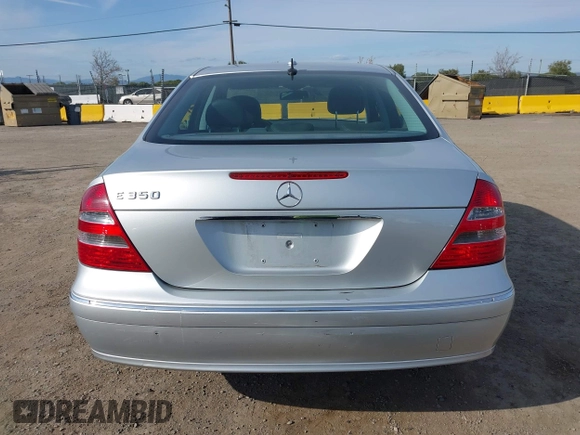 2006 Mercedes-Benz E 350 z VIN WDBUF56J96A907201, wystawiony jako IAAI lot #41855889 z przebiegiem 199 029 mil mil oraz . Historia ofert i sprzedaży dostępna na DreamBid. Obrazek 17.