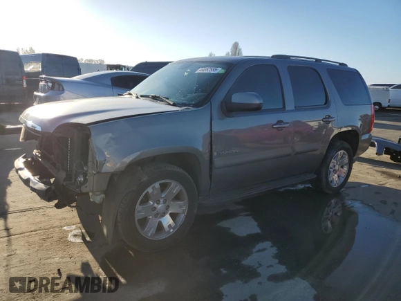 2007 GMC Yukon SLE w/3SA with VIN 1GKFC13C97J311870, listed as a Copart auction lot 44652555 with 142,104 mi miles and Salvage Title. Bid and sale history available at carsss.com. Image 1.