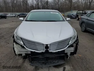2013 Lincoln MKZ with VIN 3LN6L2GKXDR802206, listed as a Copart auction lot 84380584 with 225,470 mi miles and Salvage Title. Bid and sale history available at carsss.com. Image 5.