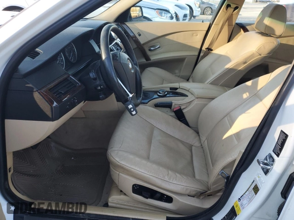 2007 BMW 5 Series 530xi with VIN WBANF73527CU28369, listed as a Copart auction lot 88037485 with 220,281 mi miles and Salvage Title. Bid and sale history available at carsss.com. Image 7.