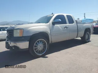 2009 GMC Sierra 1500 Work Truck z VIN 1GTEC19X09Z254822, wystawiony jako Copart lot #52939275 z przebiegiem 212 556 mil mil oraz Czysty tytuł • Clean title. Historia ofert i sprzedaży dostępna na DreamBid. Obrazek 1.