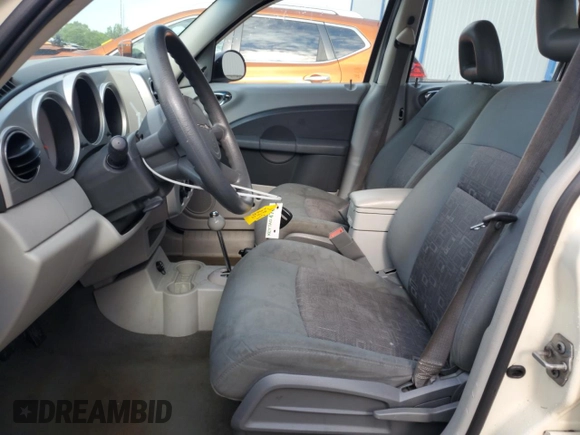 2008 Chrysler PT Cruiser z VIN 3A8FY48B68T120621, wystawiony jako Copart lot #56473555 z przebiegiem 127 001 mil mil oraz Nie do naprawy • Non repairable. Historia ofert i sprzedaży dostępna na DreamBid. Obrazek 7.