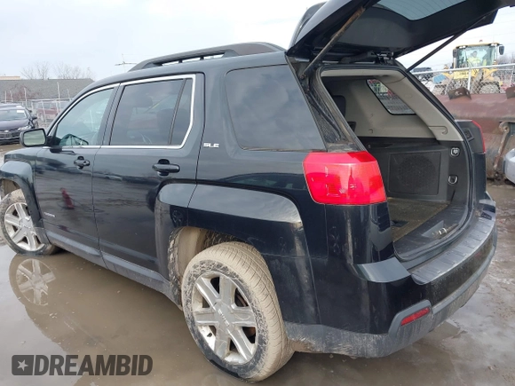 2011 GMC Terrain SLE-2 with VIN 2CTALSEC5B6358977, listed as a IAAI auction lot 41455492 with 172,872 mi miles. Bid and sale history available at carsss.com. Image 3.