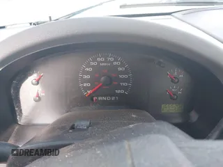 2005 Ford F-150 XL с VIN 1FTRF12235NB08603, выставлен на аукционе IAAI как лот 42294953 с пробегом 166 620 миль миль и . История ставок и продаж доступна на DreamBid. Изображение 7.