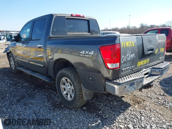 2005 Nissan Titan SE with VIN 1N6BA07B15N569959, listed as a IAAI auction lot 41389671 with 188,335 mi miles and . Bid and sale history available at DreamBid. Image 3.
