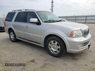 2006 Lincoln Navigator Luxury with VIN 5LMFU285X6LJ16221, listed as a Copart auction lot 48635145 with 196,230 mi miles and Clean Title. Bid and sale history available at carsss.com. Image 4.