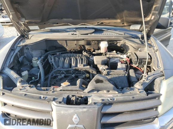2004 Mitsubishi Endeavor LS with VIN 4A4MM21SX4E071998, listed as a Copart auction lot 75192444 with 215,916 mi miles and Salvage Title. Bid and sale history available at carsss.com. Image 12.