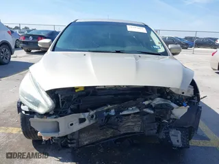 2017 Ford Focus SE with VIN 1FADP3K20HL215777, listed as a IAAI auction lot 41597028 with 137,248 mi miles. Bid and sale history available at carsss.com. Image 6.