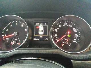2017 Volkswagen Passat SE z VIN 1VWGT7A37HC075454, wystawiony jako IAAI lot #40572637 z przebiegiem 44 818 mil mil oraz . Historia ofert i sprzedaży dostępna na DreamBid. Obrazek 7.