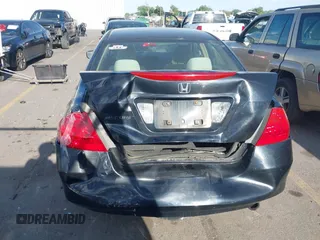 2006 Honda Accord LX with VIN 1HGCM56426A086697, listed as a IAAI auction lot 42389083 with 183,047 mi miles and . Bid and sale history available at DreamBid. Image 16.