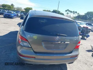 2012 Mercedes-Benz R-Class R 350 with VIN 4JGCB5HEXCA146176, listed as a IAAI auction lot 41442159 with 120,922 mi miles. Bid and sale history available at carsss.com. Image 17.