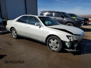 2001 Lexus ES 300 with VIN JT8BF28G410323925, listed as a Copart auction lot 44981615 with 253,275 mi miles and Salvage Title. Bid and sale history available at carsss.com. Image 4.