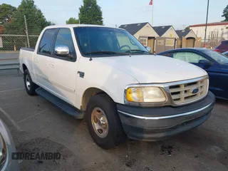 2001 Ford F-150 XLT с VIN 1FTRW07W31KE00138, выставлен на аукционе IAAI как лот 42827532 с пробегом 309 413 миль миль и . История ставок и продаж доступна на DreamBid. Изображение 1.
