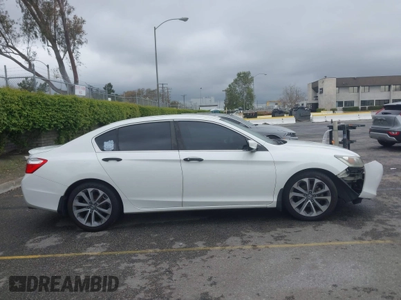 2014 Honda Accord Sedan Sport with VIN 1HGCR2F51EA068845, listed as a IAAI auction lot 41885619 with 201,542 mi miles. Bid and sale history available at carsss.com. Image 13.