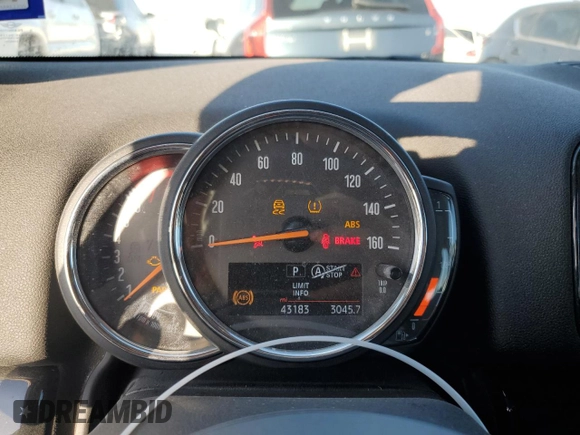 2020 MINI Countryman Cooper S with VIN WMZYX1C05L3L34382, listed as a Copart auction lot 48889495 with 43,183 mi miles and Salvage title. Bid and sale history available at DreamBid. Image 9.
