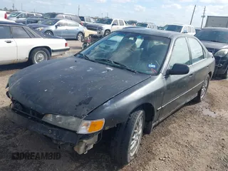 1995 Honda Accord EX w/Leather with VIN 1HGCD5568SA082456, listed as a IAAI auction lot 41806480 with 193,676 mi miles. Bid and sale history available at carsss.com. Image 2.