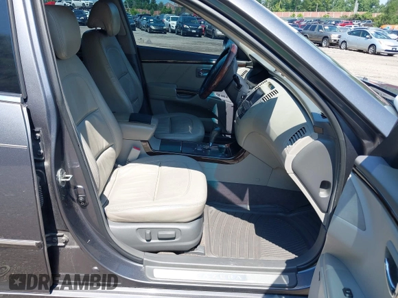 2011 Hyundai Azera Limited with VIN KMHFC4DF1BA552350, listed as a IAAI auction lot 42628519 with 295,296 mi miles and . Bid and sale history available at DreamBid. Image 5.