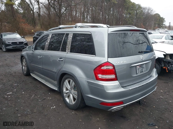 2011 Mercedes-Benz GL-Class GL 450 with VIN 4JGBF7BE8BA676097, listed as a IAAI auction lot 41881075 with 27,137 mi miles. Bid and sale history available at carsss.com. Image 3.