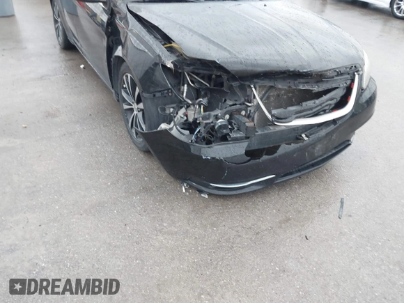 2012 Chrysler 200 S with VIN 1C3CCBHG6CN233751, listed as a IAAI auction lot 41470241 with 173,383 mi miles. Bid and sale history available at carsss.com. Image 6.