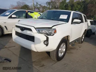 2021 Toyota 4Runner SR5 with VIN JTEEU5JR3M5239888, listed as a IAAI auction lot 41503559 with 154,147 mi miles. Bid and sale history available at carsss.com. Image 2.
