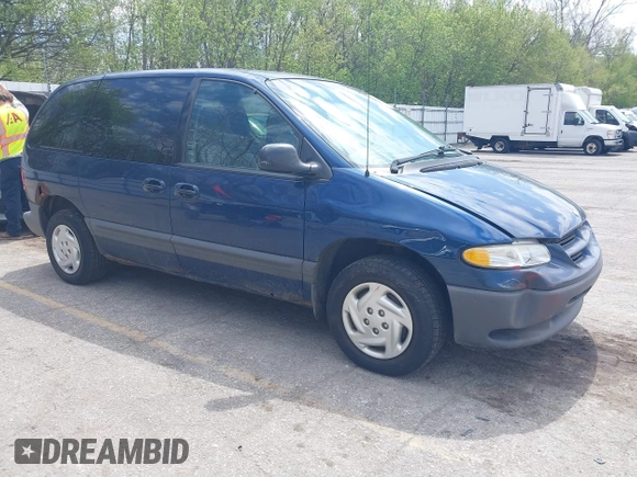2000 Dodge Caravan SE with VIN 2B4GP45G3YR703761, listed as a IAAI auction lot 42106115 with 121,870 mi miles and . Bid and sale history available at carsss.com. Image 1.