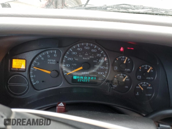 2000 GMC Yukon SLT with VIN 1GKEK13T9YJ130686, listed as a Copart auction lot 51177385 with 224,227 mi miles and Non Repairable. Bid and sale history available at carsss.com. Image 9.
