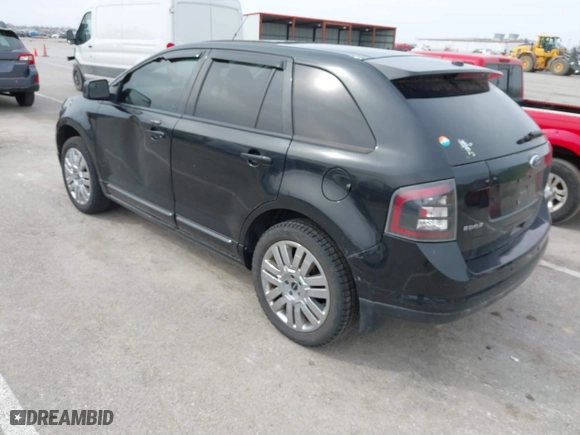 2010 Ford Edge Sport with VIN 2FMDK4AC4ABA68356, listed as a IAAI auction lot 41858070 with 200,664 mi miles. Bid and sale history available at carsss.com. Image 3.