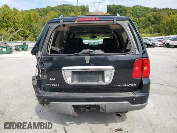 2003 Lincoln Navigator Luxury with VIN 5LMFU28R93LJ36216, listed as a Copart auction lot 71395174 with 147,398 mi miles and Salvage Title. Bid and sale history available at carsss.com. Image 6.