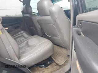 2003 Chevrolet Tahoe LT with VIN 1GNEK13Z33R178654, listed as a IAAI auction lot 41450065 with 289,442 mi miles. Bid and sale history available at carsss.com. Image 8.