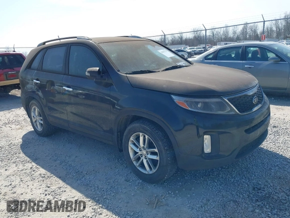 2014 Kia Sorento LX with VIN 5XYKT4A73EG482046, listed as a IAAI auction lot 41811727 with 157,845 mi miles and . Bid and sale history available at carsss.com. Image 1.