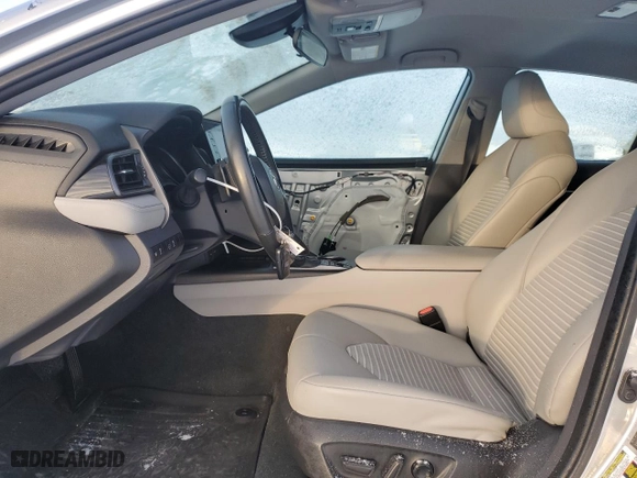 2022 Toyota Camry Hybrid SE with VIN 4T1G31AK7NU586705, listed as a Copart auction lot 83523564 with 56,638 mi miles and Salvage Title. Bid and sale history available at carsss.com. Image 7.