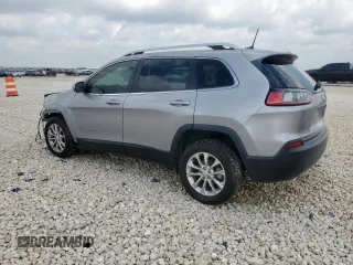 2019 Jeep Cherokee Latitude with VIN 1C4PJLCB3KD164896, listed as a Copart auction lot 64172205 with 107,433 mi miles and Salvage title. Bid and sale history available at DreamBid. Image 2.