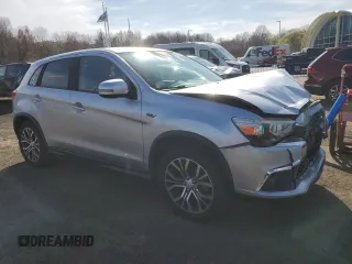2017 Mitsubishi Outlander ES z VIN JA4AR3AU9HZ007138, wystawiony jako Copart lot #53781645 z przebiegiem 108 822 mil mil oraz Szkoda całkowita • Salvage title. Historia ofert i sprzedaży dostępna na DreamBid. Obrazek 4.